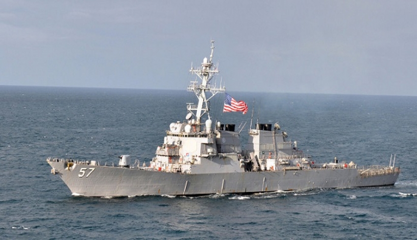 Πολεμικά πλοία στον Πειραιά -Η γαλλική φρεγάτα και το αμερικανικό αντιτορπιλικό [βίντεο]