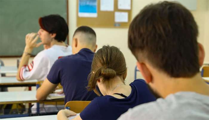 Πότε λήγουν τα μαθήματα σε Γυμνάσια και Λύκεια - Το χρονοδιάγραμμα των εξετάσεων