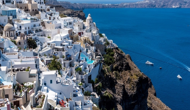 Νέο πακέτο ενίσχυσης για τον τουρισμό στα άμεσα πλάνα της κυβέρνησης