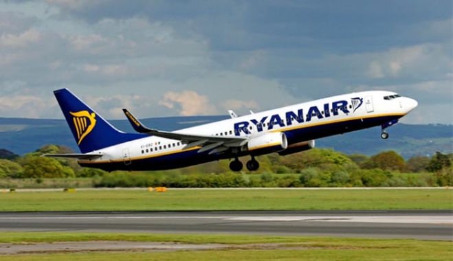 ΠΡΟΣΦΟΡΑ: Τα Χριστούγεννα πετάμε με Ryanair μόνο με 9,99€!!