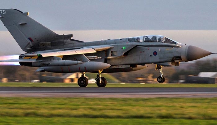 Στη Συρία τα πρώτα βρετανικά Tornado - Χτύπησαν στόχους