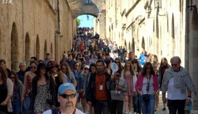 Τόμας Γκράουνε: «Οι θετικές ειδήσεις από την Ελλάδα φέρνουν κύμα Γερμανών τουριστών»