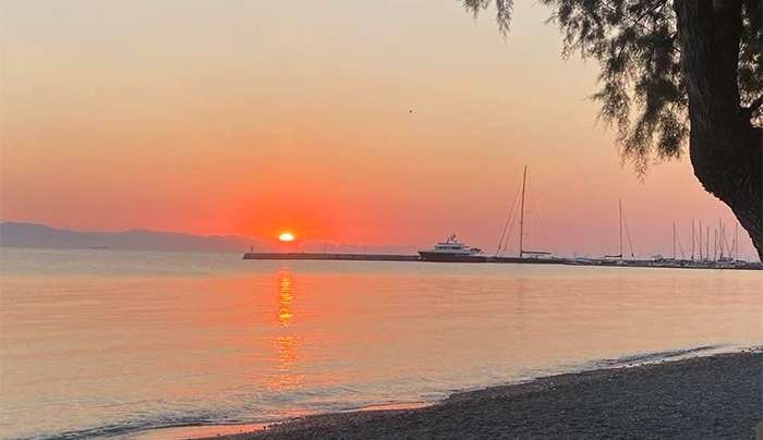 Μιχάλης Καντζόγλου: Άνοιξες τα μάτια σου και είδες  τον ήλιο να ανατέλλει ….και τι ακριβώς σκέφτεσαι ;