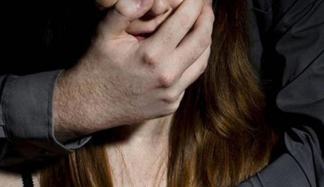 Τρόμος με «δράκο» στο Μετρό - Επιτέθηκε σε γυναίκα μέρα μεσημέρι!