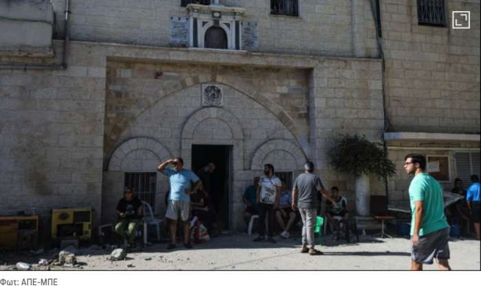 Αγωνία για τους οκτώ Ελληνες που παραμένουν στο μοναστήρι του Αγίου Πορφυρίου στη Γάζα