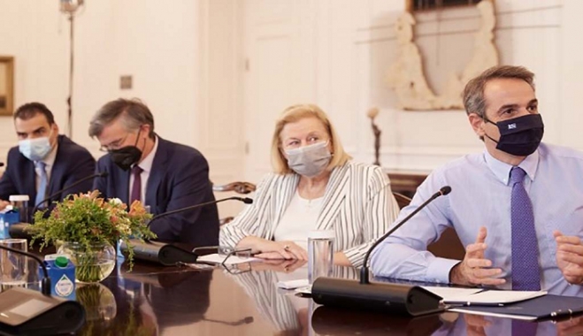 Εμβολιασμοί των νέων 12-17 ετών και από παιδιάτρους στα ιατρεία τους – Τι αποφασίστηκε στο Μαξίμου