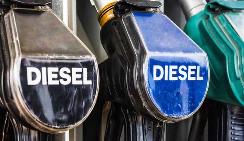 Πετρέλαιο κίνησης: Καλή χρονιά… με αυξημένη τιμή diesel - Πόσο &quot;ανεβαίνει&quot; το κόστος μετακίνησης