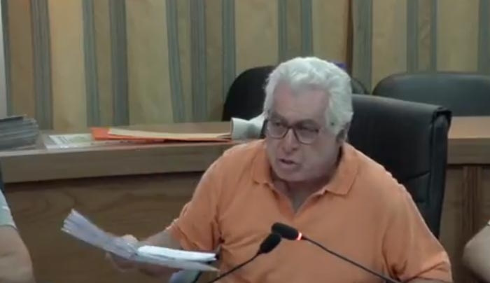 Ξέσπασμα Τέλη στο Δημοτικό Συμβούλιο για τις έτοιμες μελέτες Λιμενικών εγκαταστάσεων που δεν αξιοποιεί ο Δήμος (βίντεο)