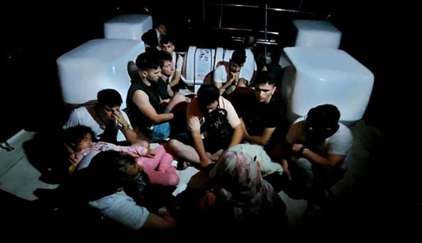 Εντοπισμός και διάσωση 16 ατόμων και σύλληψη του διακινητή τους στην Πάτμο