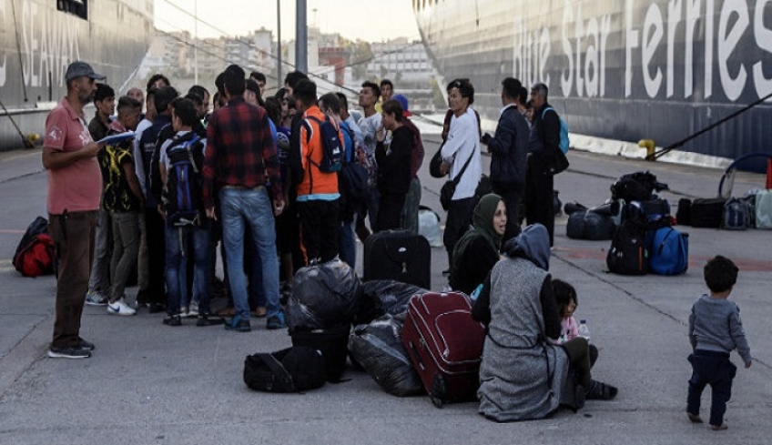 Συνεχίζουν να φτάνουν πρόσφυγες στον Πειραιά -Αλλοι 347 από Μυτιλήνη και Χίο, θα μεταφερθούν σε δομές φιλοξενίας