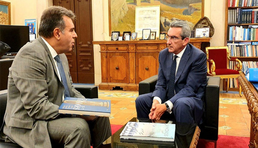 Συνεργασία του Περιφερειάρχη με τον Υφυπουργό Τουρισμού Μάνο Κόνσολα