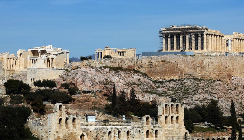 Οι NYT επαινούν την Ελλάδα: «Ατσαλωμένοι» πολίτες επέδειξαν θέληση