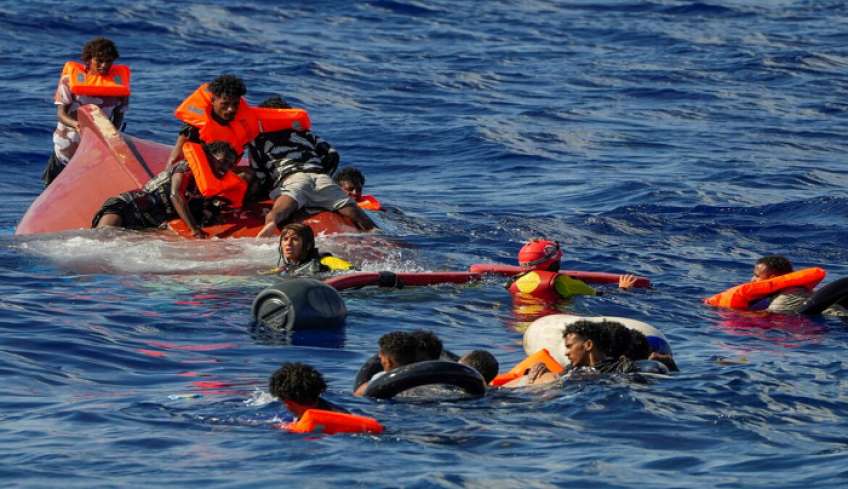Νέο ναυάγιο ανοιχτά της Λαμπεντούζα – Τουλάχιστον 41 νεκροί μετανάστες