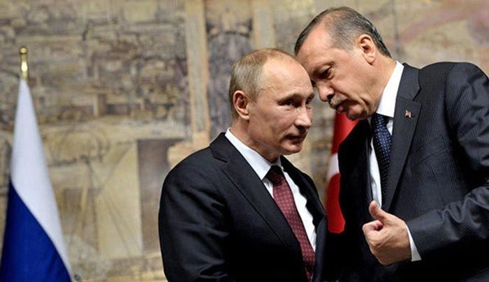 Ερντογάν: Τα «σπάει» με ΕΕ, τα βρίσκει με Ρωσία;
