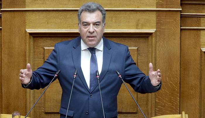 ΜΑΝΟΣ ΚΟΝΣΟΛΑΣ: «Πρέπει να αποτελέσει προτεραιότητα για το Υπουργείο Υγείας η ενίσχυση του Νοσοκομείου Καρπάθου με γιατρούς»