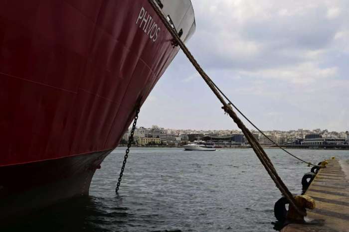 Κακοκαιρία Avgi: Δεμένα τα πλοία στα λιμάνια σε Πειραιά, Ραφήνα και Λαύριο – Σε ισχύ το απαγορευτικό απόπλου
