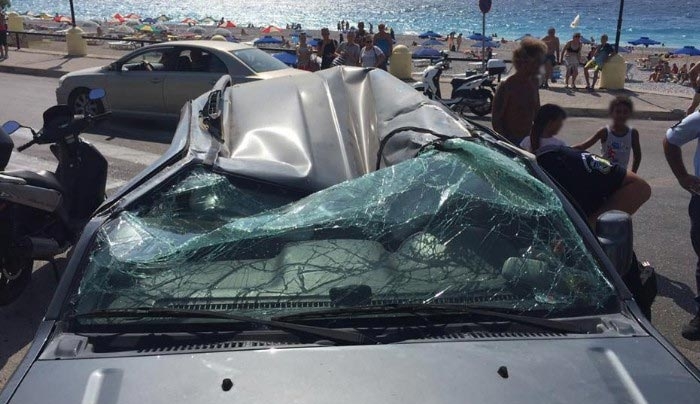 ΡΟΔΟΣ: Σώθηκε από θαύμα η οδηγός του τζιπ που ανετράπη στην Ψαροπούλα (φωτό)