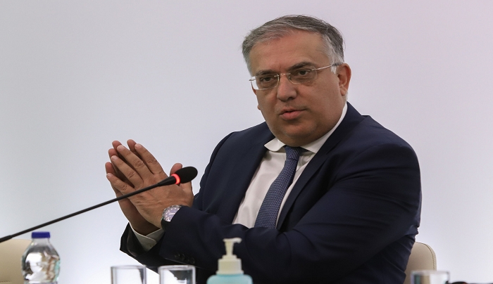 Θεοδωρικάκος: Πόσες μάσκες θα δοθούν ανά παιδί, δεν θα δοθεί παράταση για τα αδήλωτα τετραγωνικά