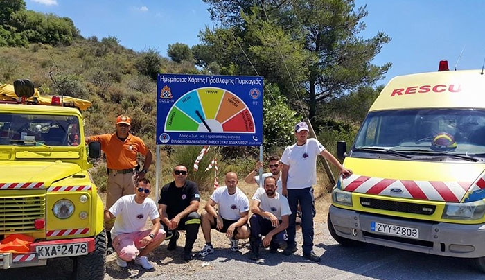 Την Κυριακή 21 Ιουνίου τα μέλη της Ελληνικής Ομάδας Διάσωσης τοποθέτησαν πινακίδα με τον ημερήσιο χάρτη πρόβλεψης πυρκαγιάς