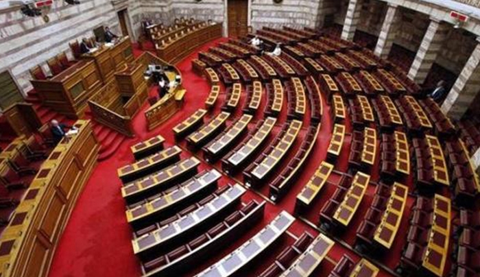 «Πέρασαν» 42 τροπολογίες το Σάββατο στη Βουλή