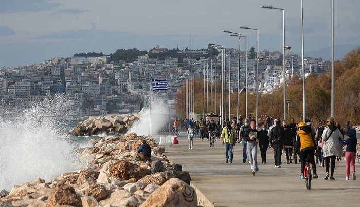 «Μαύρο» ρεκόρ με 4.340 κρούσματα και 741 διασωληνωμένοι: Οι περιοχές της Αττικής που «βράζουν»