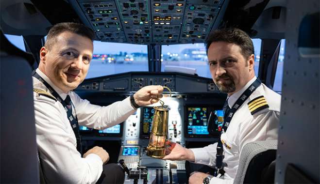 Η SKY express μετέφερε το Άγιο Φως σε όλη την Ελλάδα!
