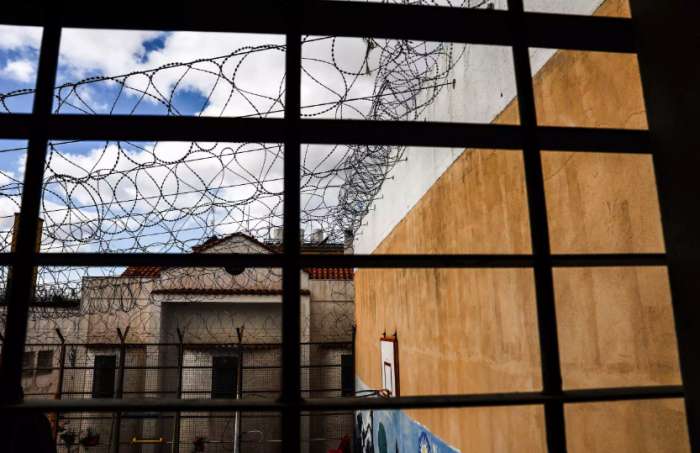 Greek Mafia: Εντολές για συμβόλαια θανάτου και επιθέσεις μέσα από τις φυλακές