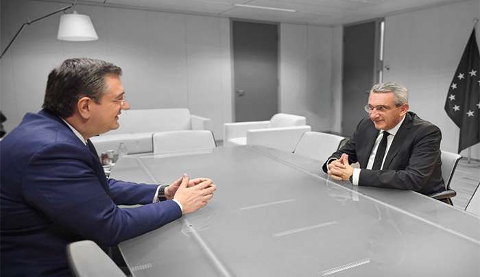 Συνάντηση του Περιφερειάρχη με τον Ευρωπαίο Επίτροπο, Απόστολο Τζιτζικώστα