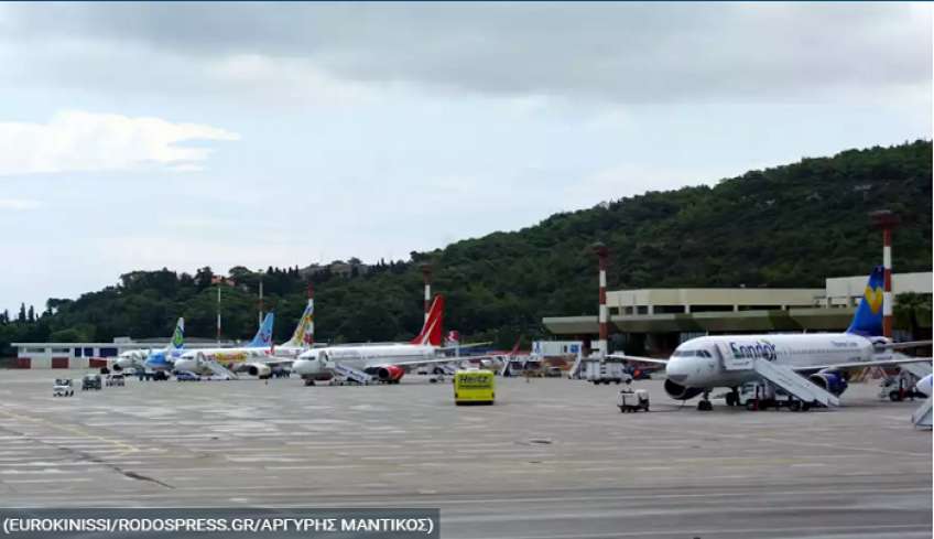 Ζήτημα ασφαλείας ιδιωτικών πτήσεων εκτός ωραρίου θέτουν υπάλληλοι της ΥΠΑ - Ταξιτζήδες ζήτησαν τα κλειδιά του αεροδρομίου στο Καστελόριζο