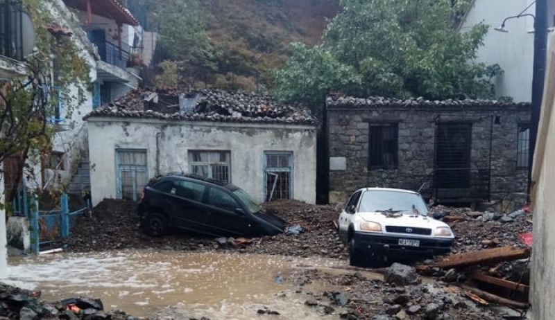 Σαμοθράκη: Νέες εικόνες βιβλικής καταστροφής – Πλημμύρες, κατολισθήσεις και αποκλεισμένα χωριά από την κακοκαιρία [φωτό-βίντεο]
