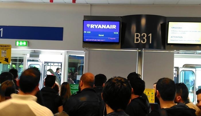 Η Ryanair φεύγει νωρίτερα λόγω της επερχόμενης φοροκαταιγίδας στην Ελλάδα