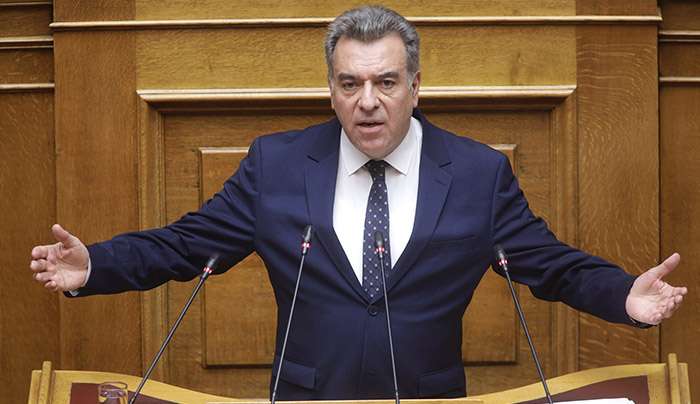 ΜΑΝΟΣ ΚΟΝΣΟΛΑΣ:  «Η Τουρκία πρέπει να αποφασίσει αν ανήκει στο δυτικό σύστημα ασφαλείας ή όχι - Ανιστόρητες και απαράδεκτες οι αντιδράσεις της για την εγκατάσταση Patriot στην Κάρπαθο»