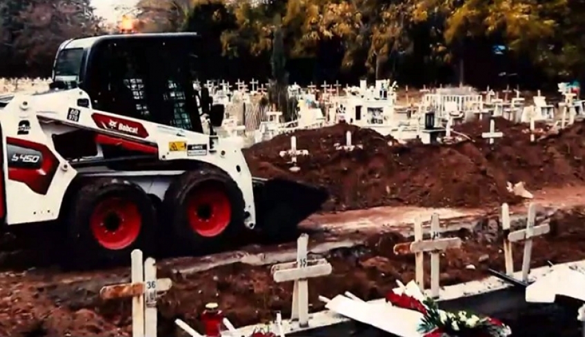 Εκατοντάδες τάφοι στη Θεσσαλονίκη για τα θύματα του κορονοϊού - Σοκάρουν οι εικόνες στα νεκροταφεία [Βίντεο]