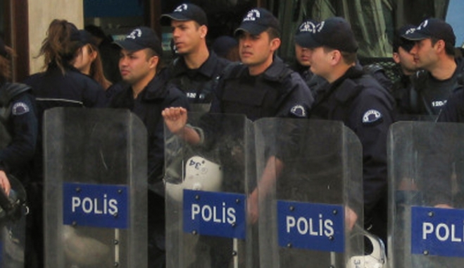 Μεγάλες επιχειρήσεις της αντιτρομοκρατικής για τζιχαντιστές. Μπαράζ συλλήψεων στην Κωνσταντινούπολη