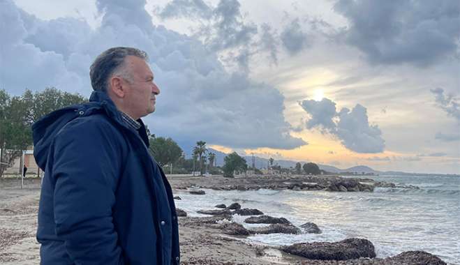 Μιχάλης Καντζόγλου: Αυτή είναι η ζωή μας ; Αυτό χρειάζεται η ψυχή μας;