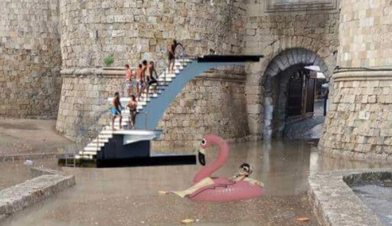 Διακωμώδησαν οι Ροδίτες στα social media την Παλιά Πόλη που πλημμύρισε (βίντεο)