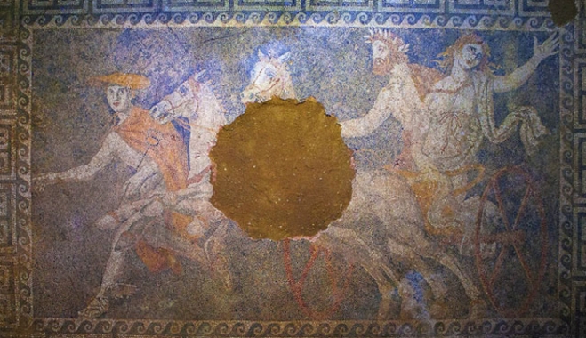 «Αν δεν αναστηλωθεί εγκαίρως, θα ταφεί κάτω από την άμμο»