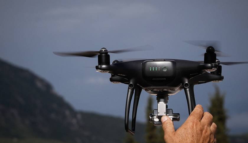 Με «σύμμαχο» τα drones η ΔΕΗ ελέγχει τις υποδομές σε όλη τη χώρα