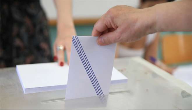 Δημοσκόπηση Interview: Πρώτη η ΝΔ με 28,1%, δεύτερη η ΕΛΑΣ με 14,5%, τρίτο το ΠΑΣΟΚ με 12,3%