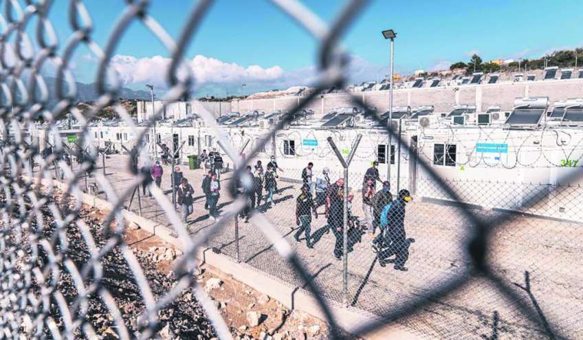 Μεταναστευτικό: Γέμισαν οι δομές, μειώθηκαν οι ροές - Στο «κόκκινο» Χίος, Λέρος, Σάμος, Κως