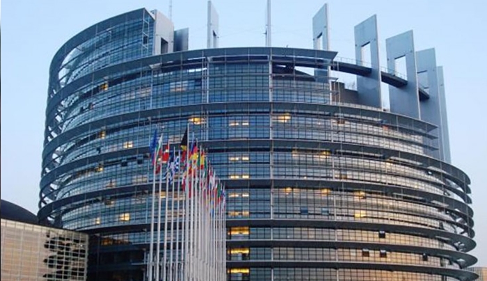 Βέλγος ευρωβουλευτής: Το κτίριο του Ευρωκοινοβουλίου να στεγάσει πρόσφυγες