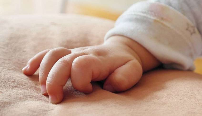Κύκλωμα εμπορίας βρεφών: Γεννήθηκε και πέμπτο μωρό από παρένθετη μητέρα