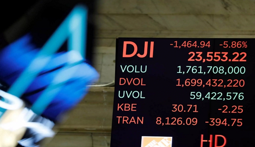 Καταποντίστηκε η Wall Street! Με απώλειες 4,55% έκλεισε ο Dow Jones