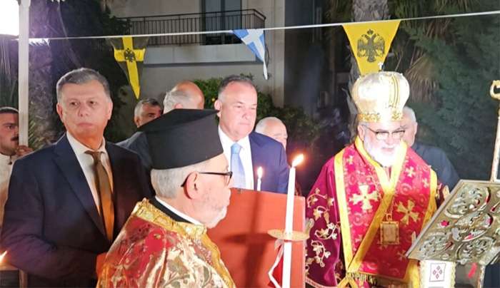 Λαμπρή Ανάσταση στον Ιερό Ναό Αγίου Νικολάου Κω με τον Σεβασμιώτατο Μητροπολίτη κ.κ. Ναθαναήλ