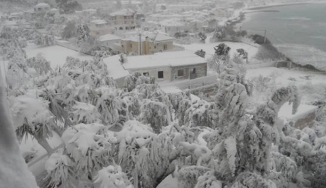 Χιονοθύελλα σάρωσε Σκόπελο και Αλόννησο - Νέες αποκαλυπτικές εικόνες [φωτό]