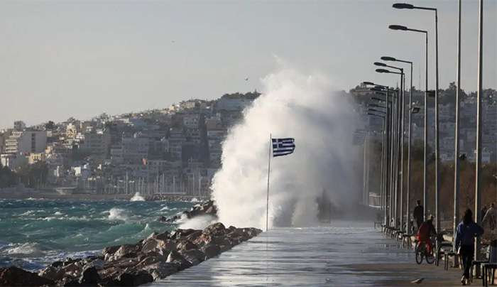 Καιρός σήμερα: Στους 40 βαθμούς η θερμοκρασία – Έως 9 μποφόρ οι ριπές των ανέμων