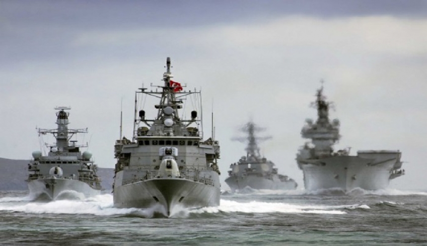 Τουρκική «αρμάδα» 102 πολεμικών πλοίων στο Αιγαίο