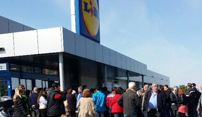 Tεράστια κοροιδία των LIDL στους Έλληνες καταναλωτές με τα αρνιά