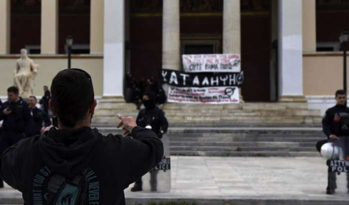 Έκτακτη σύνοδος πρυτάνεων τη Δευτέρα για την εξ αποστάσεως εξεταστική