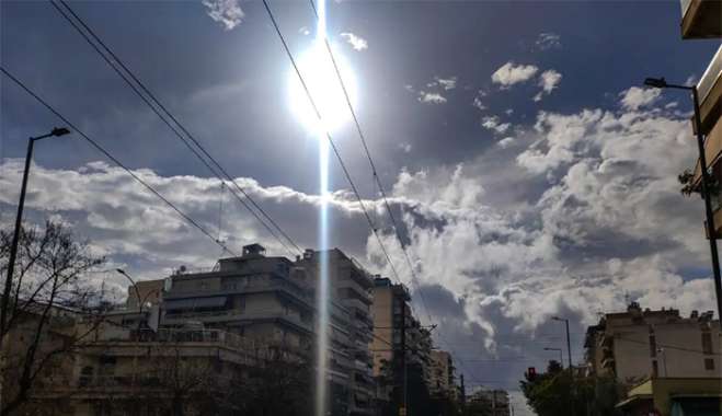 Καιρός σήμερα: Βροχές σε Ιόνιο και ηπειρωτικά, λίγα σύννεφα στην υπόλοιπη Ελλάδα – Αναλυτική πρόγνωση